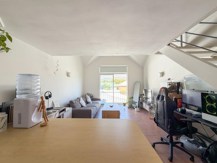 1 Bedroom Property for Sale in Oranjezicht Western Cape